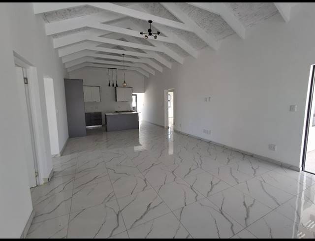 3 BEDROOM HOUSE FOR SALE IN SHELLEY POINT